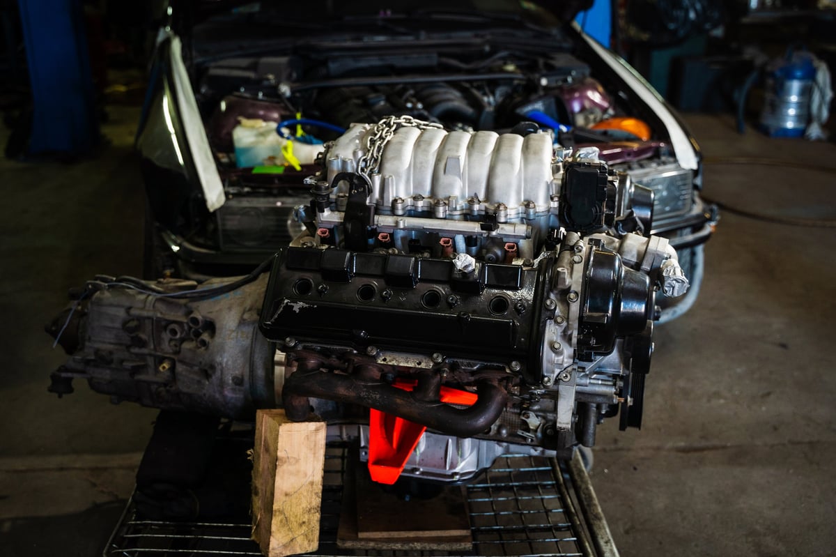 Custom V8 engine prepared for installation into a build